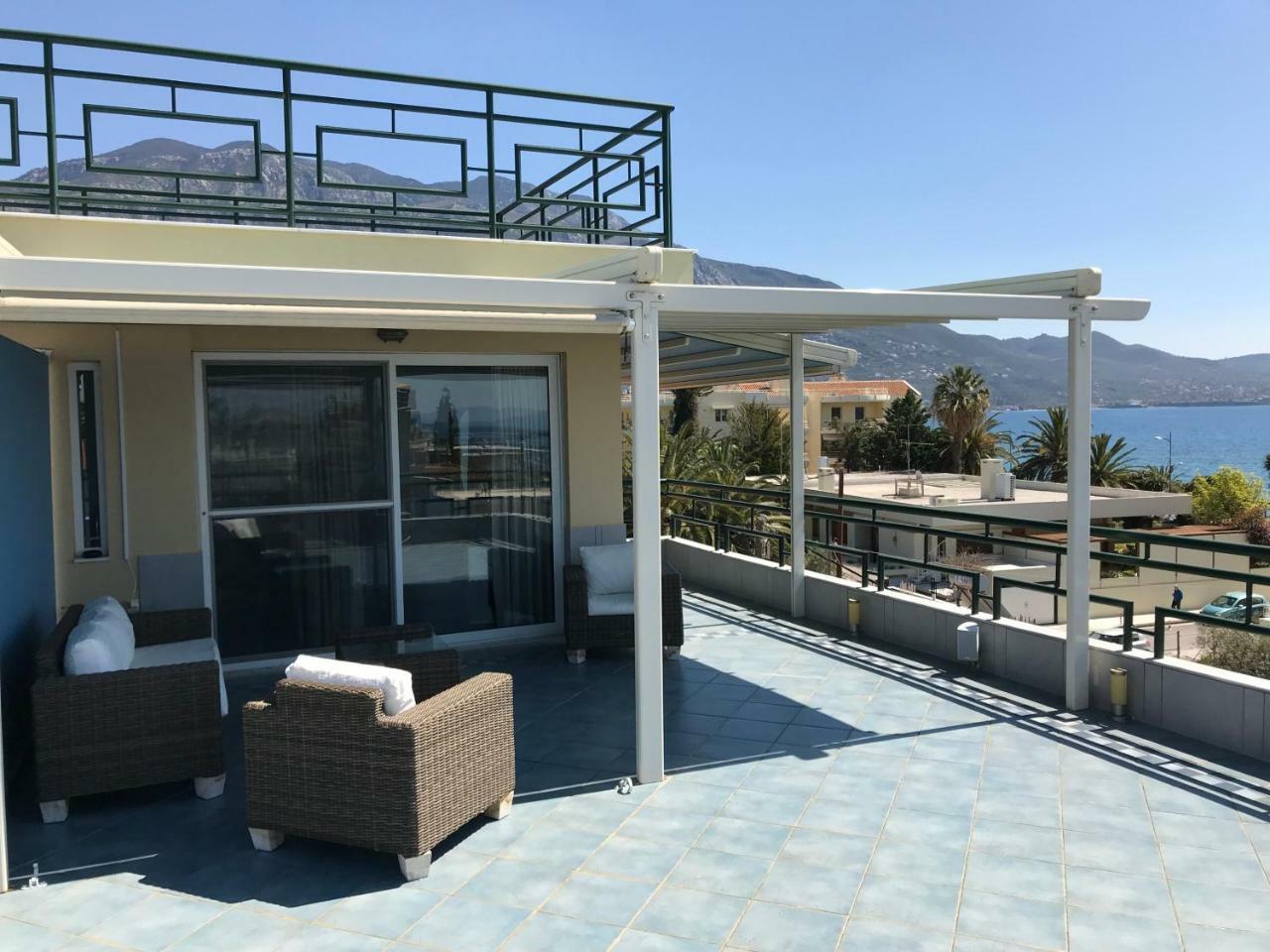 Tg Kalamata Beach Studio With Sea View Terrace Apartment Exterior photo